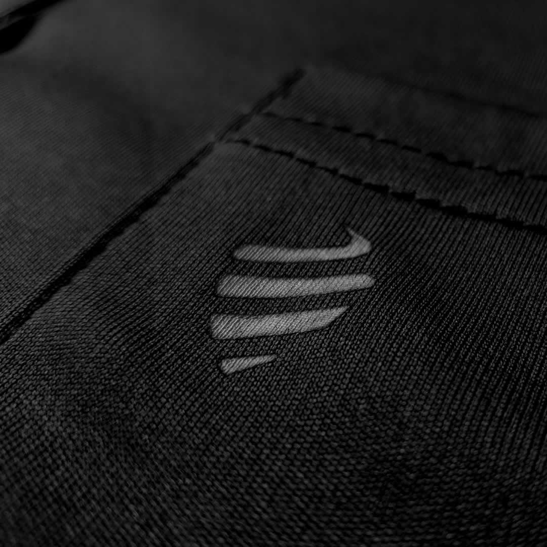 Barber Strong - The Barber Polo Black