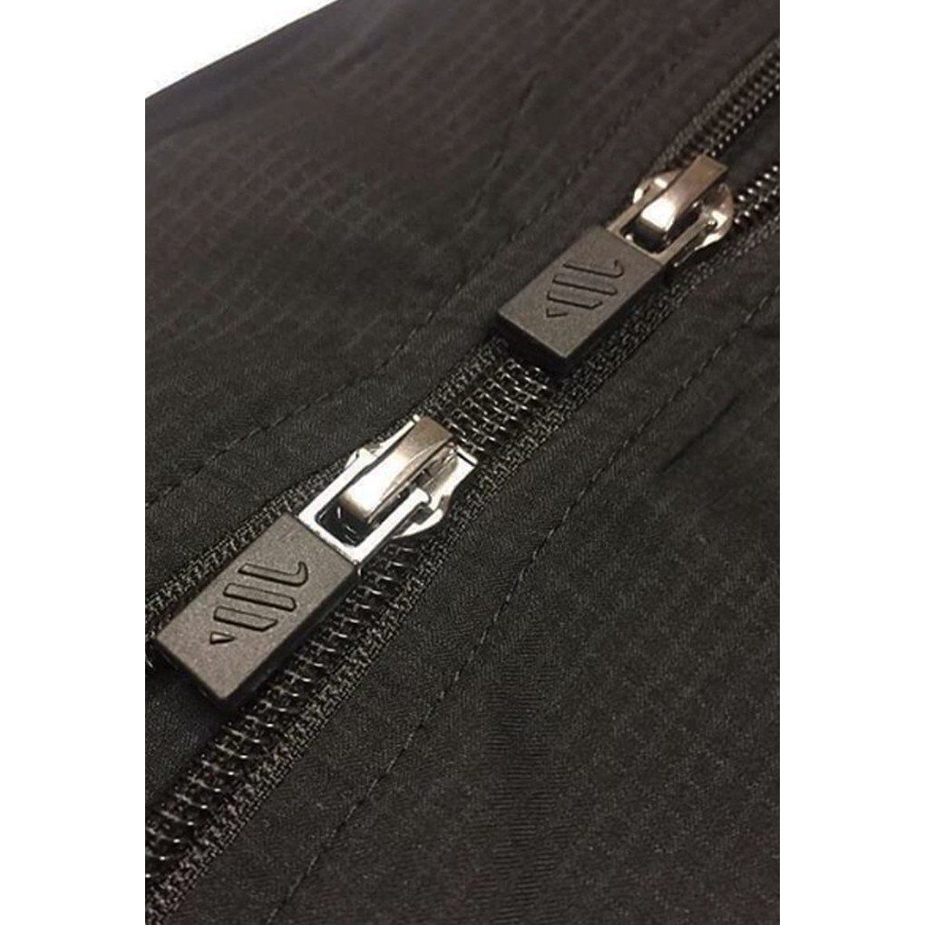 Barber Strong - The Barber Vest Black