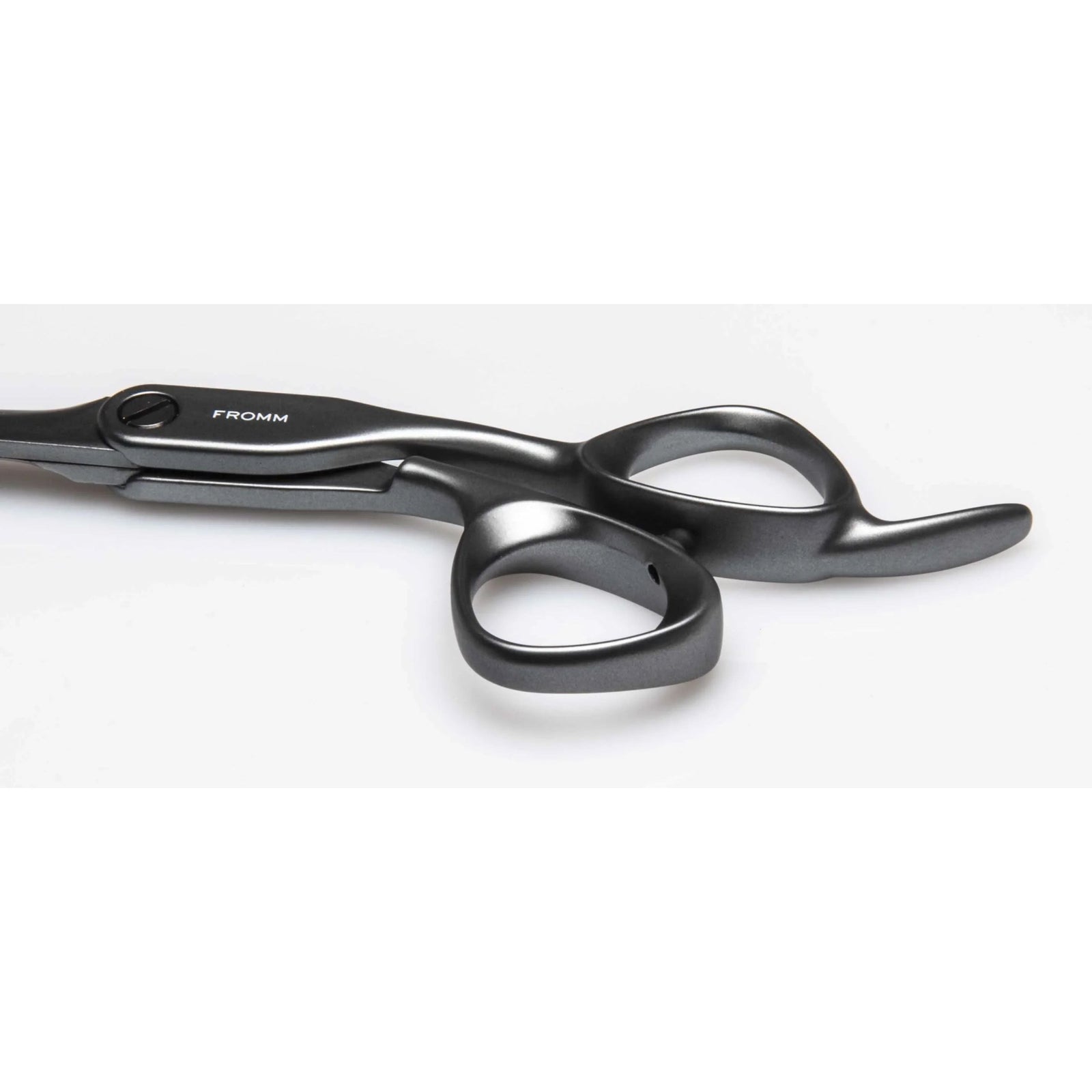 f1014-invent-28-tooth-thinning-shear-5.75"-gunmetal/698_630-Image_1