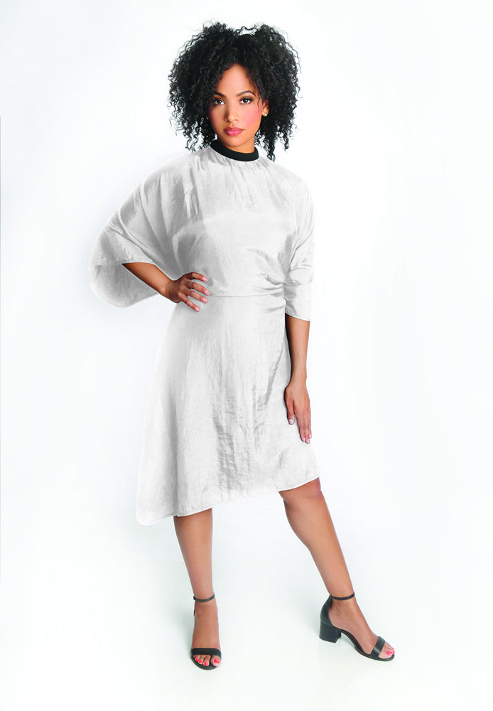 ESSEL Crinkle Chemical Cape (White) 